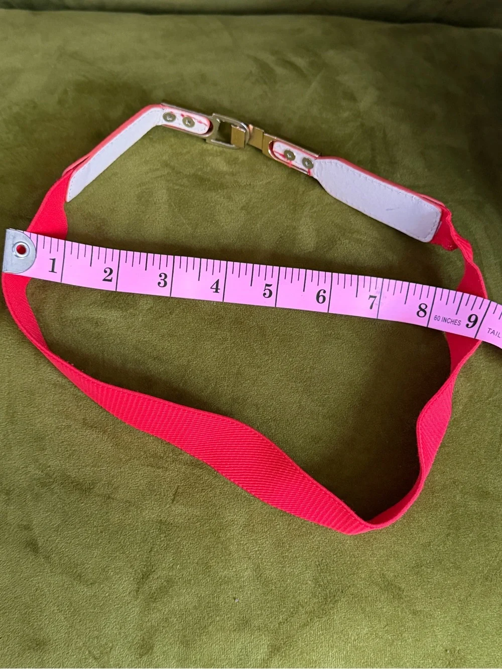 90s Vintage Women’s Elastic & Pleather Red Thin Belt with Gold Clasp Hook Buckle